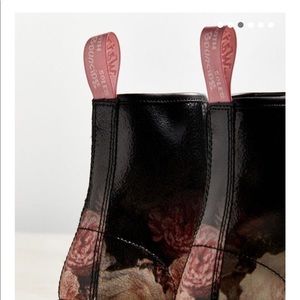 1460 power floral leather boot